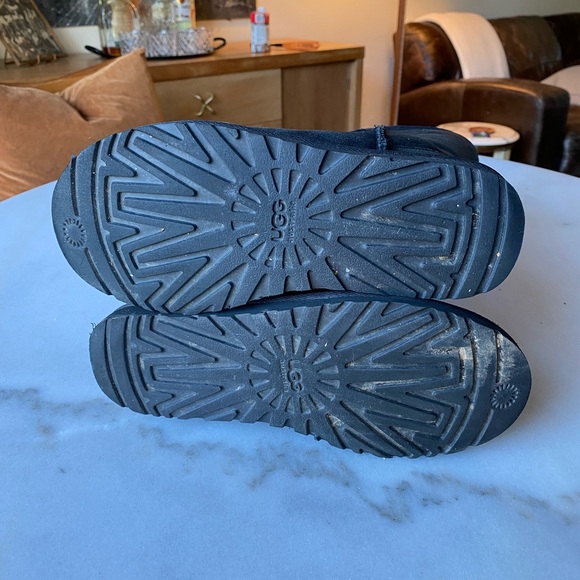 Authentic with box Classic Tall Black UGG boots size 7 - Picture 6 of 7